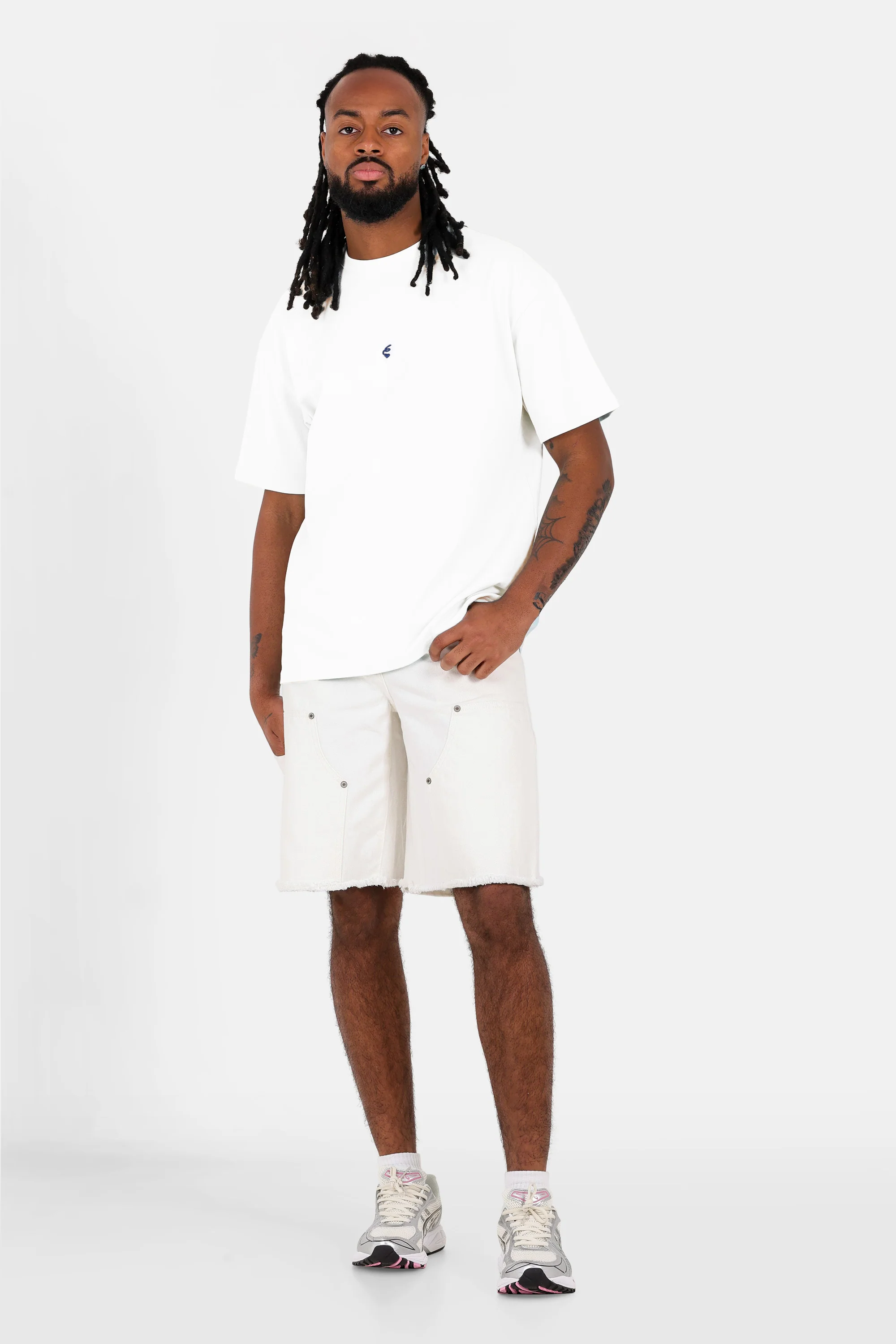 6 HEART S/S T-shirt - Image 2