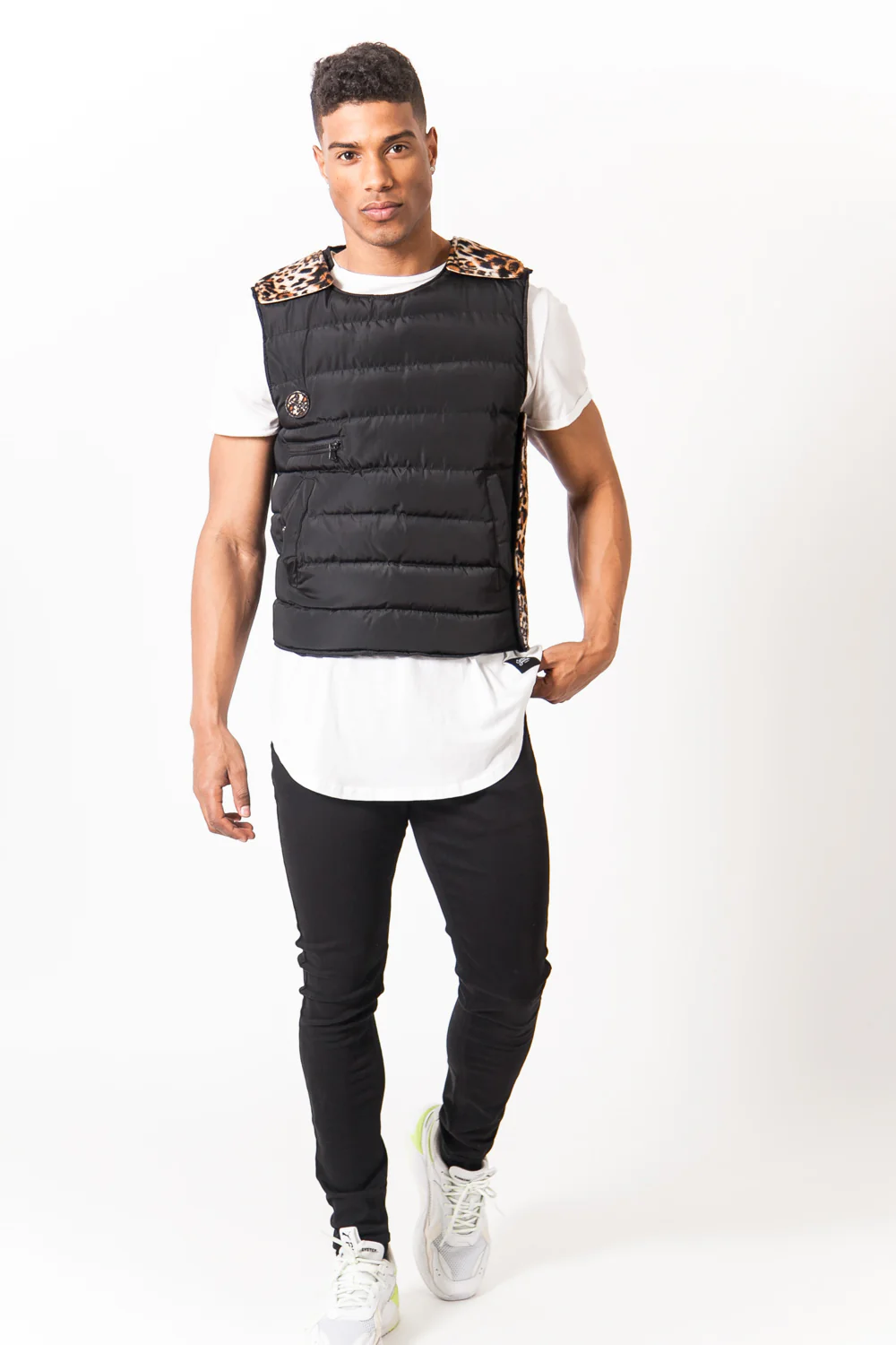 Veste matelassée sans manches noire léopard - Image 7