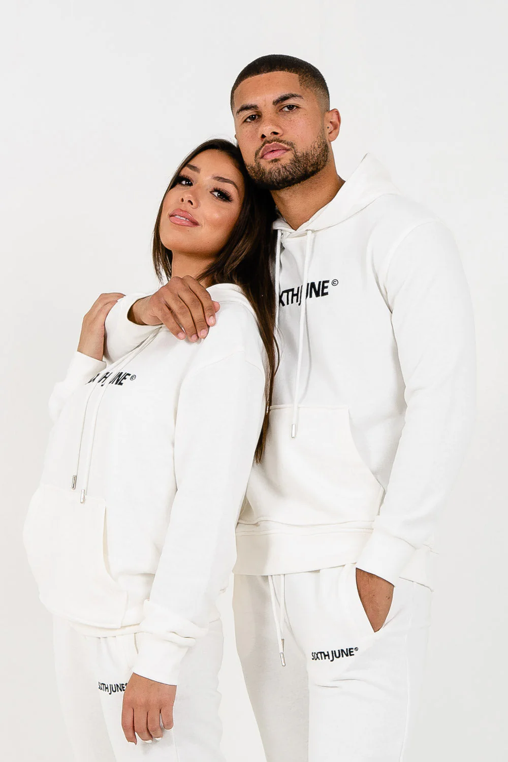 Sweatshirt capuche logo brodé Blanc - Image 7