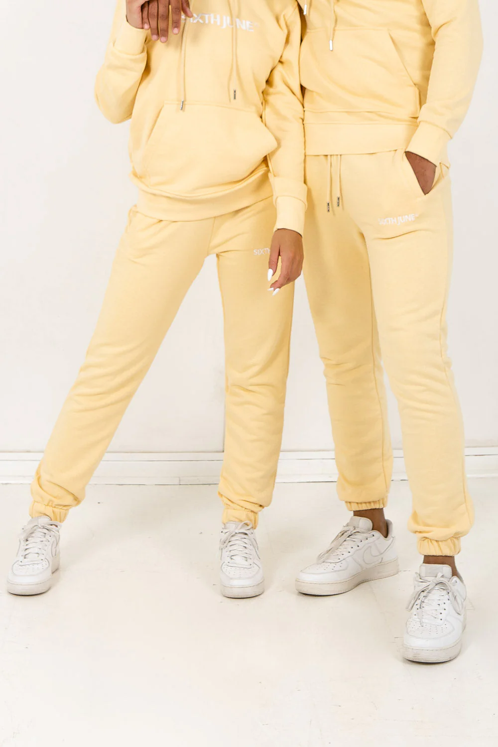 Jogging soft logo brodé Jaune - Image 7