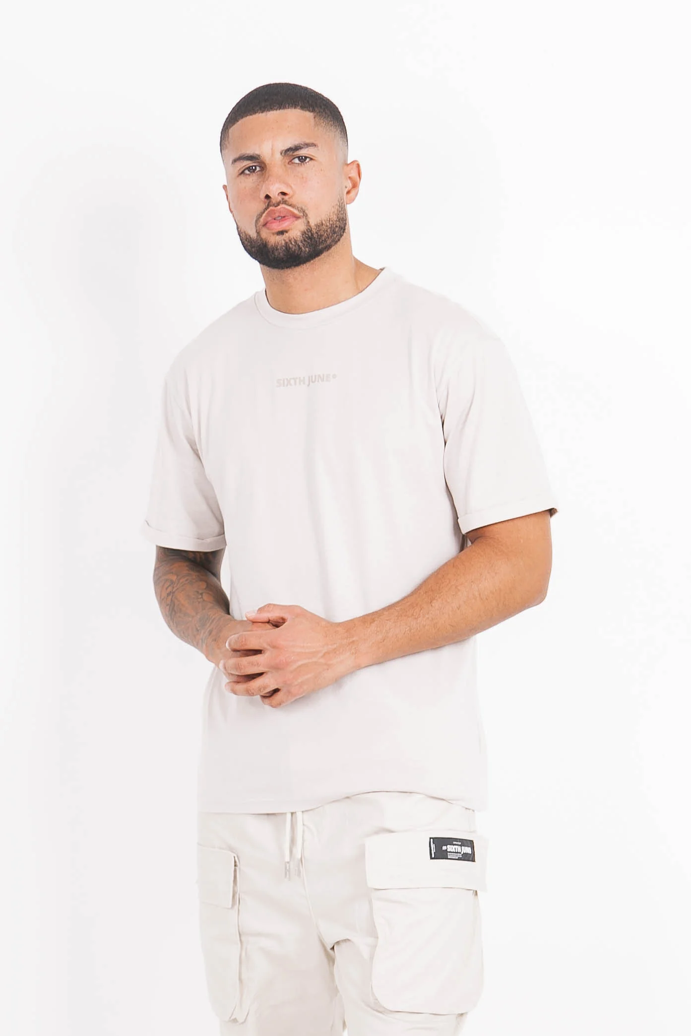 T-shirt basique logo manches beige - Image 2