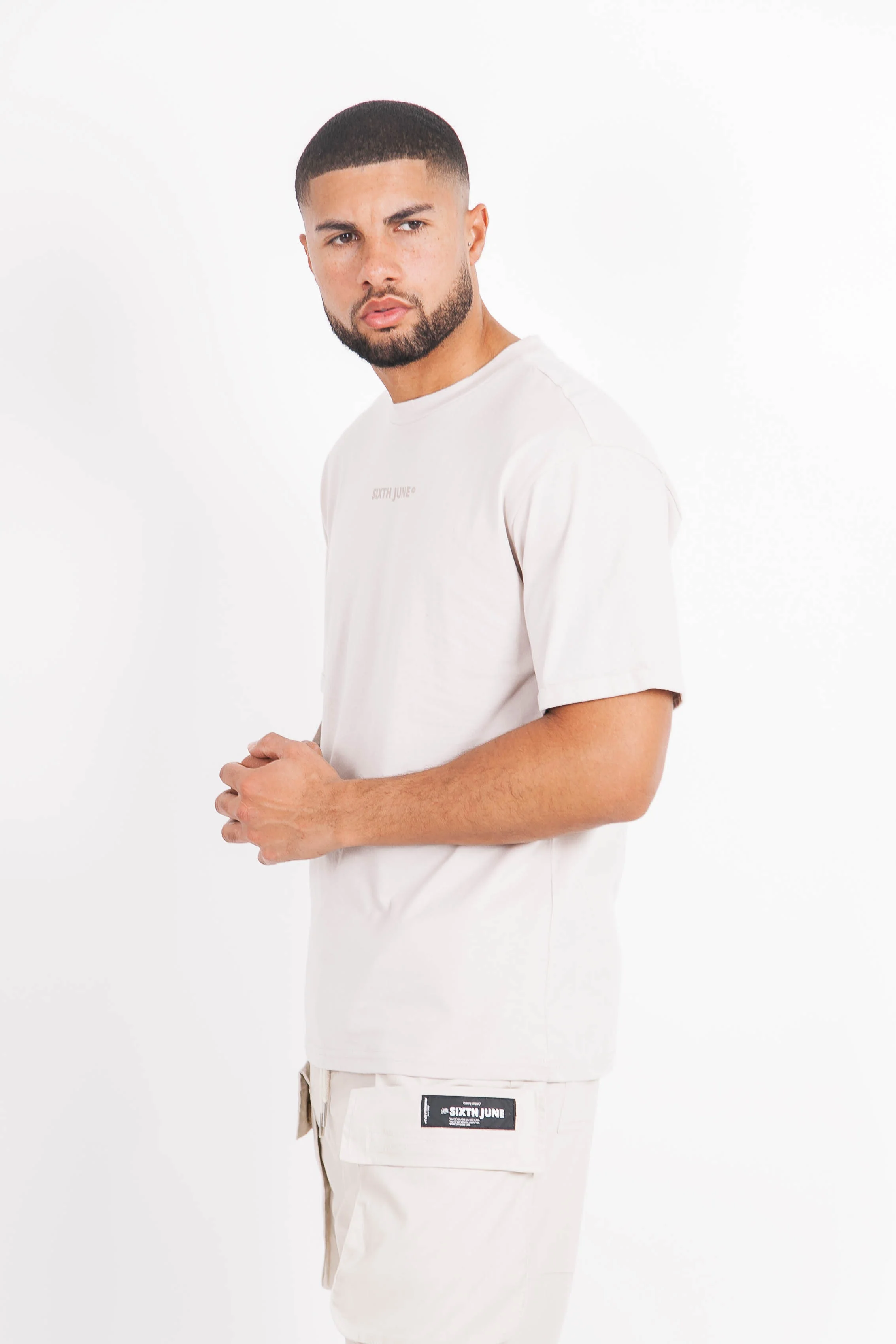 T-shirt basique logo manches beige - Image 3