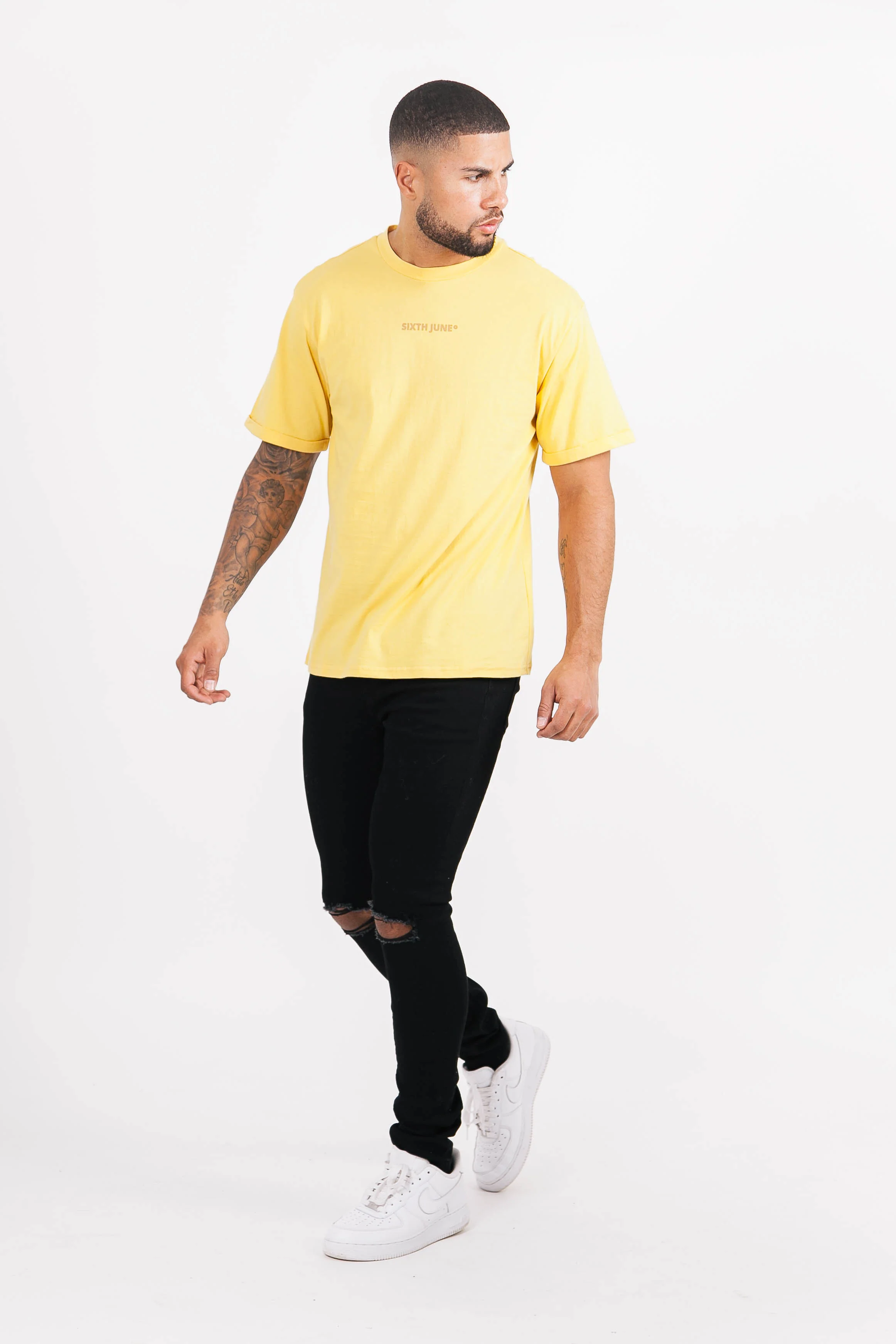 T-shirt basique logo manches jaune moutarde - Image 5