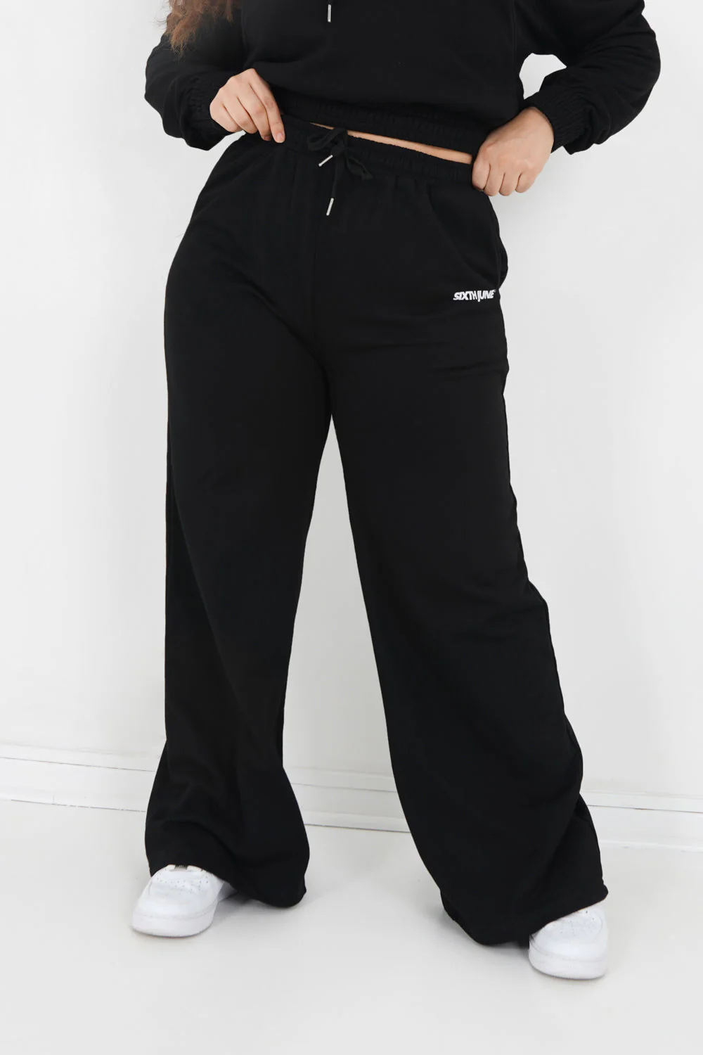 Jogging jambes larges Noir - Image 7