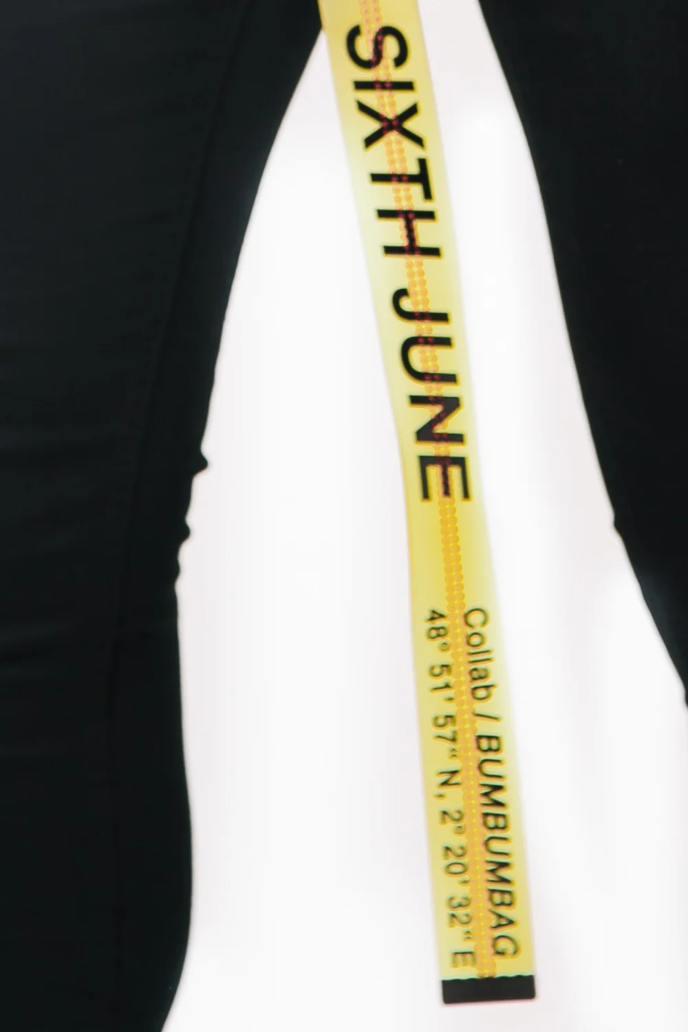 Ceinture plastique jaune - Image 4