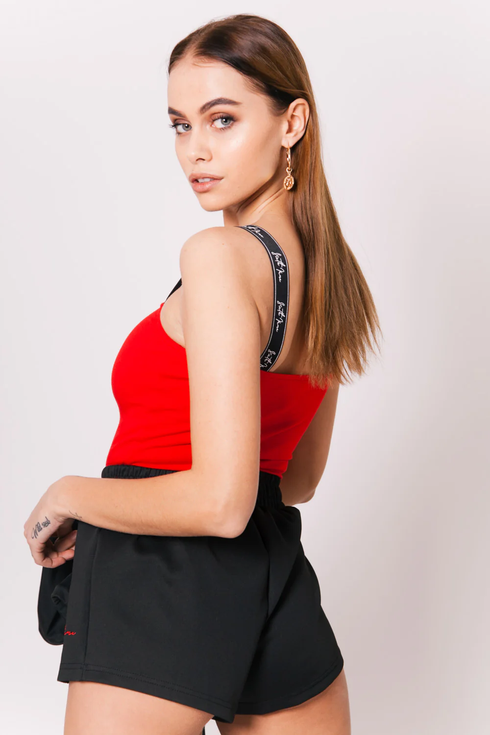 Débardeur bretelles signature rouge - Image 5