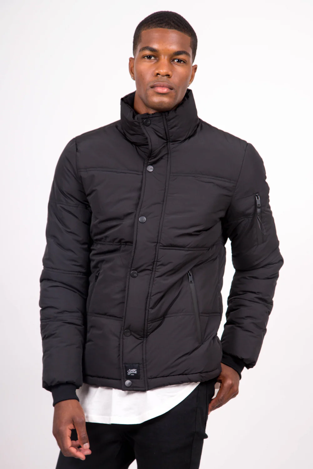 Doudoune courte col noir