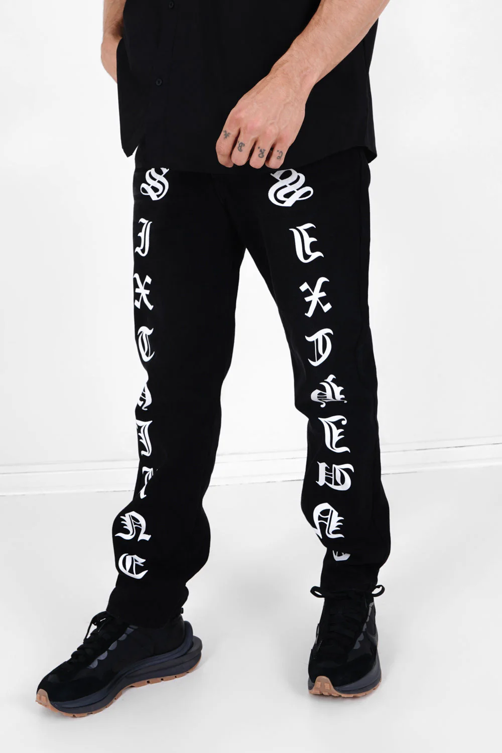 Jean droit logo gothique Noir