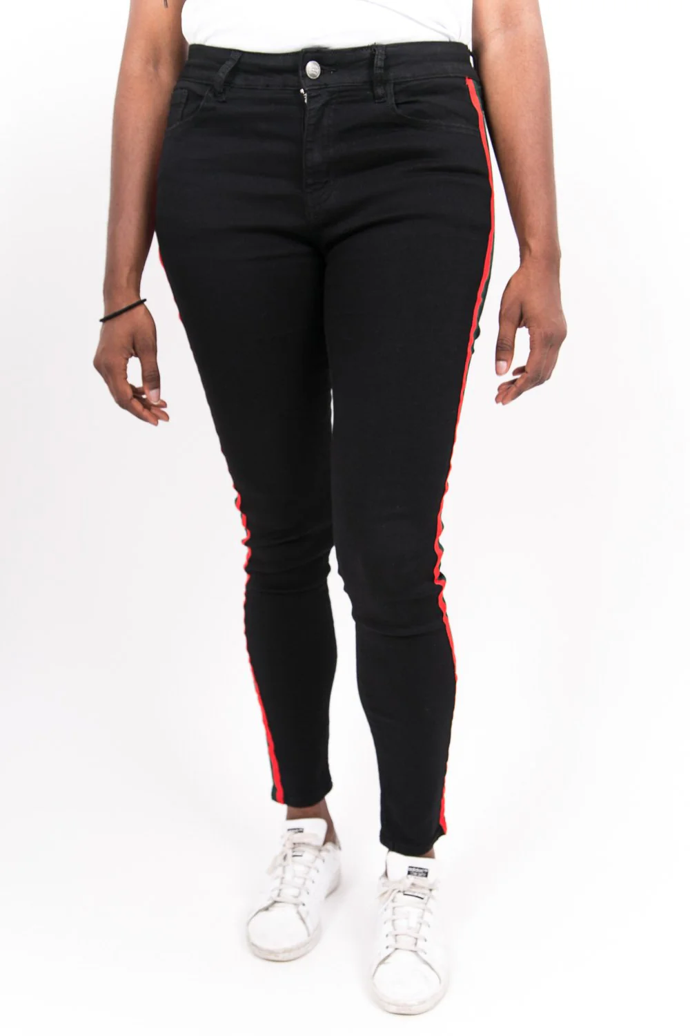 Jean bandes noir rouge vert