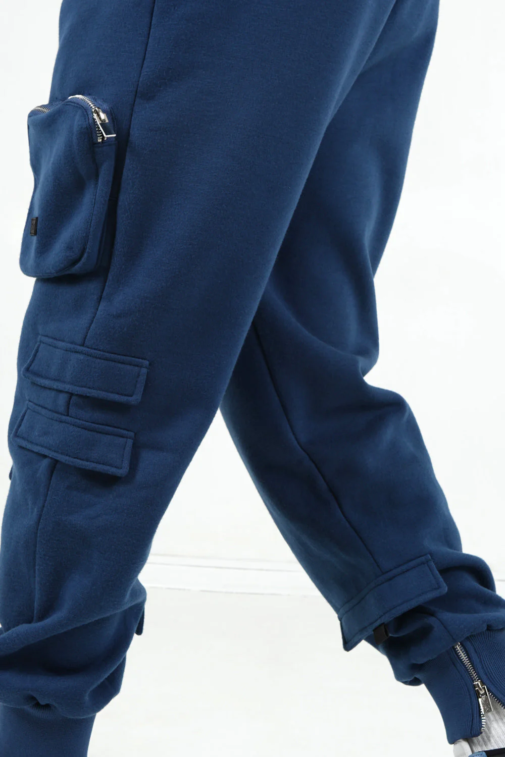 Jogging cargo poches zip Bleu foncé - Image 3