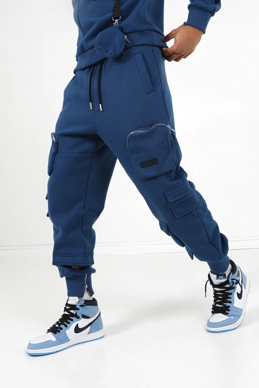 Jogging cargo poches zip Bleu foncé - Image 4