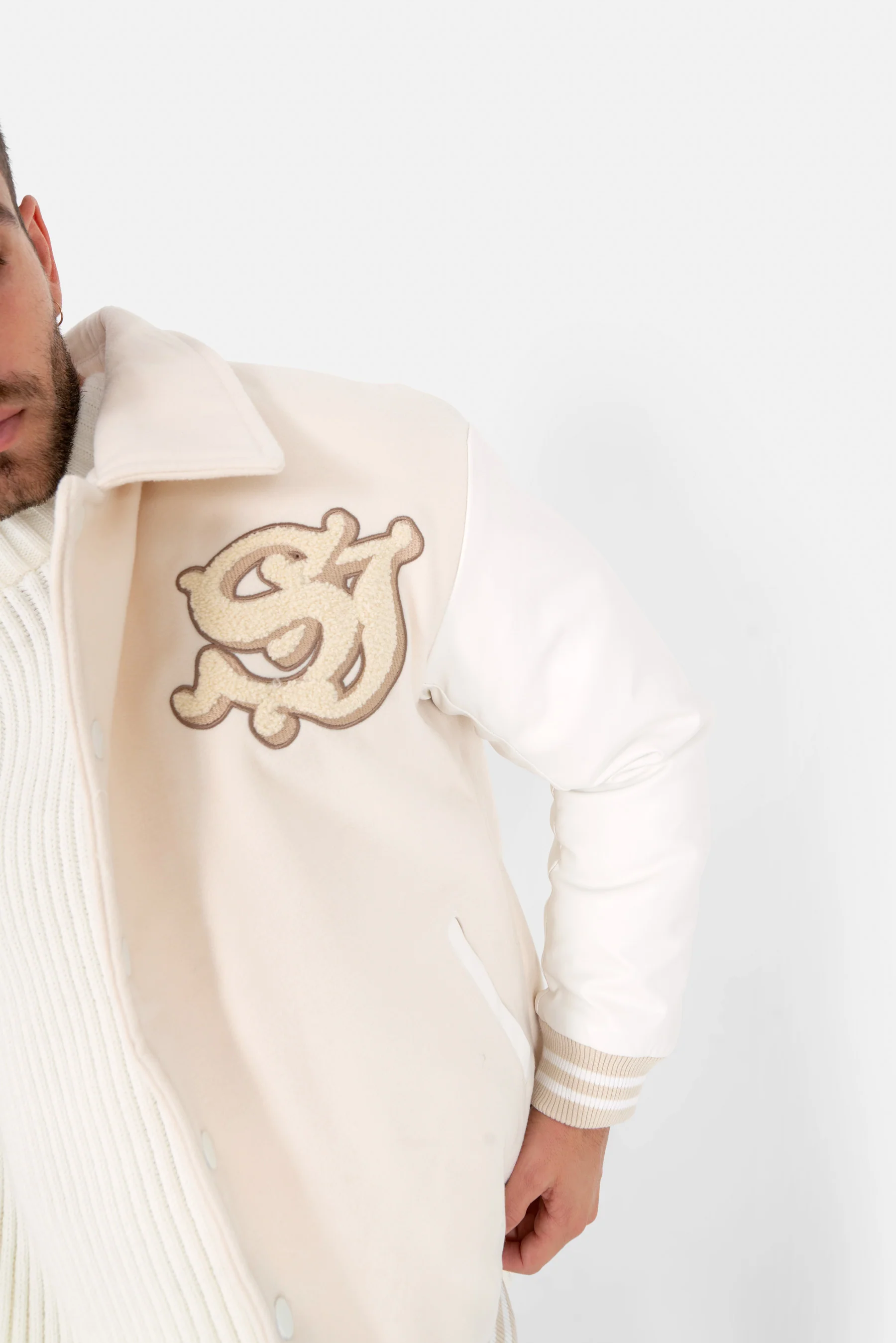 Veste initiales brodées Beige - Image 4