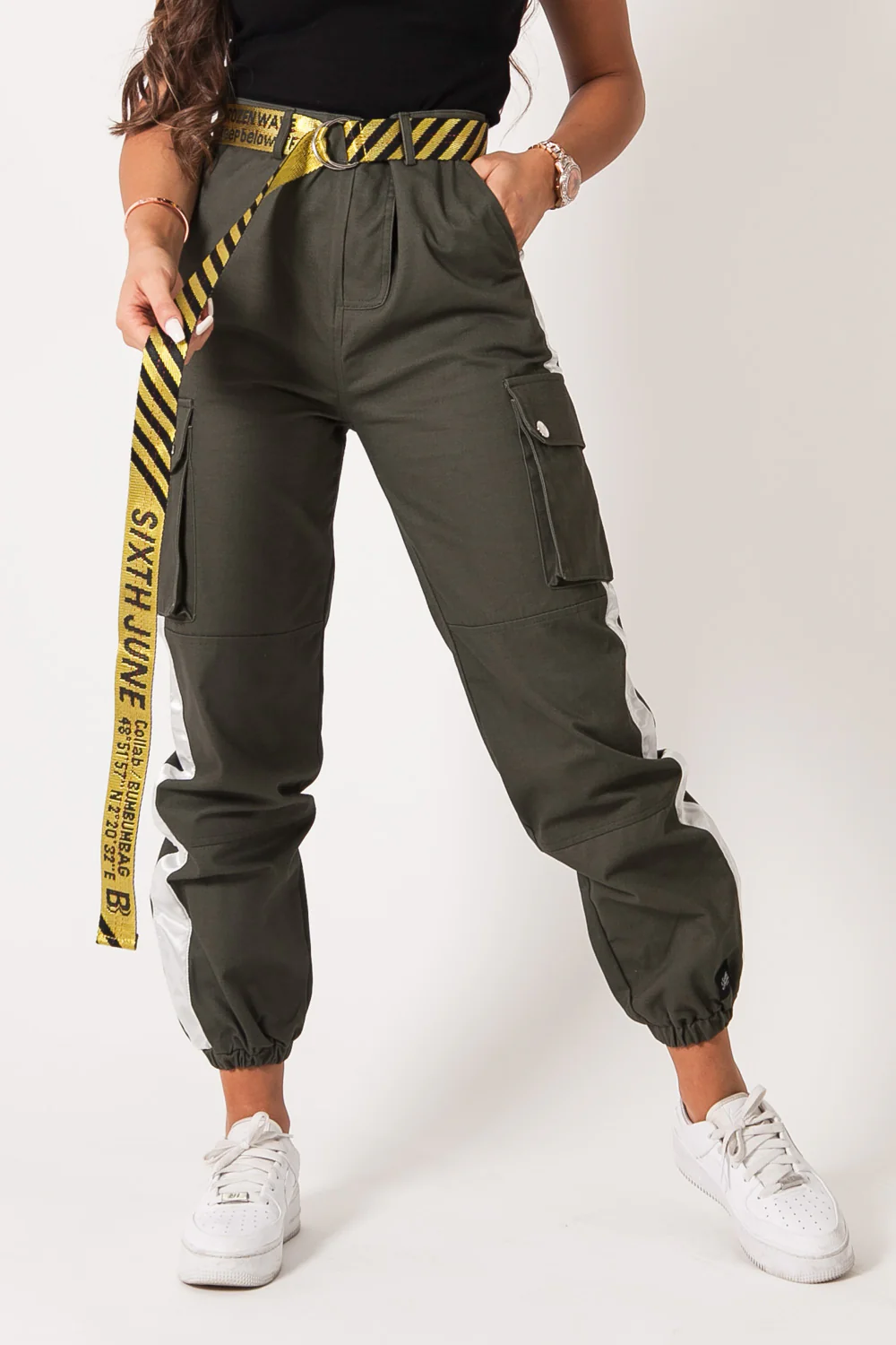 Pantalon cargo bandes satin vert blanc - Image 2