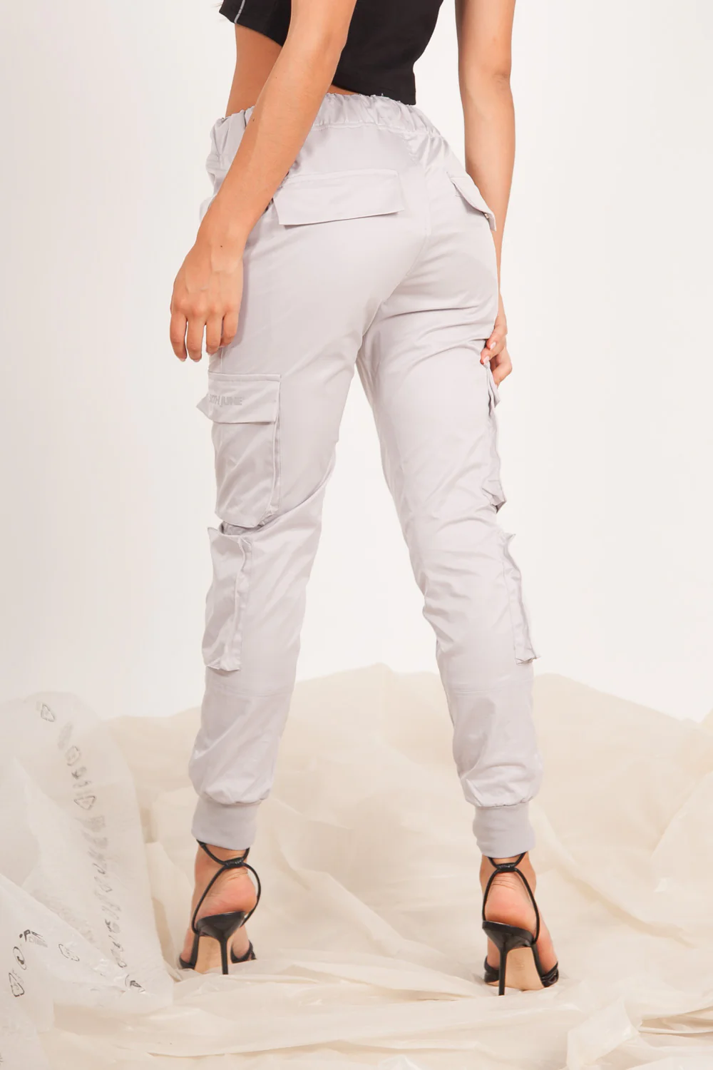 Pantalon cargo zip gris - Image 5