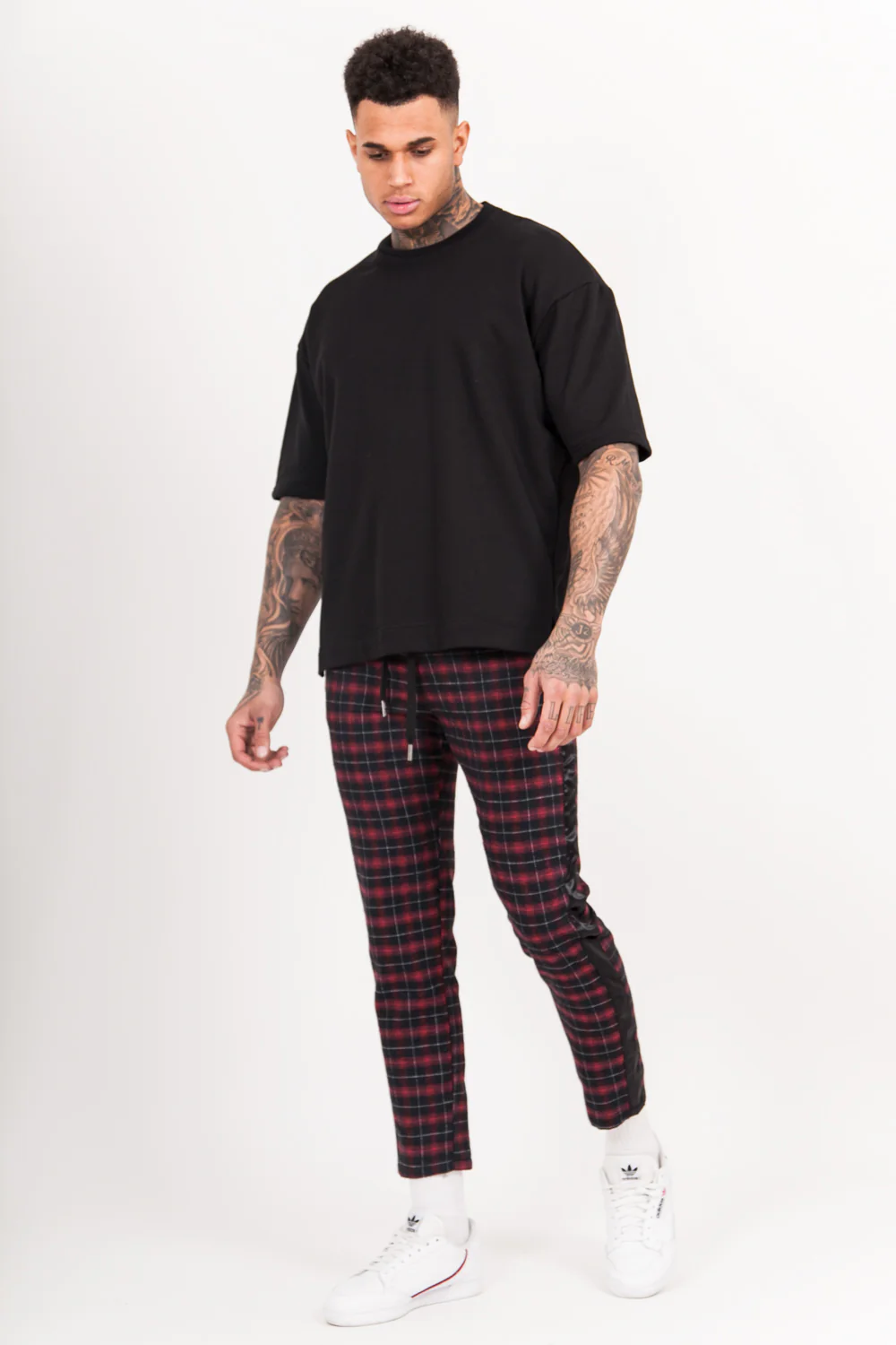 Pantalon tartan bandes noir rouge - Image 5
