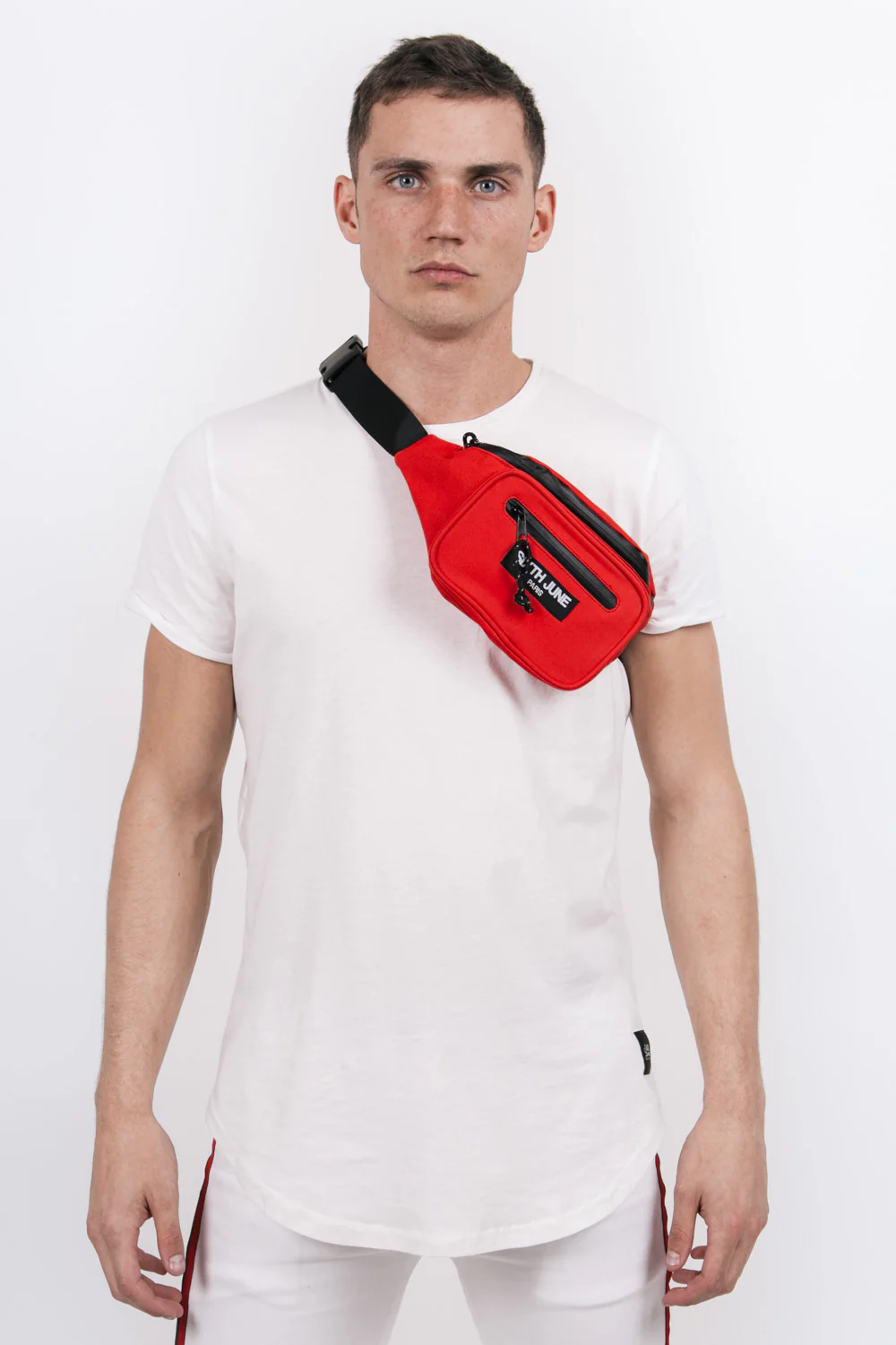 Sac banane deux poches logo rouge - Image 4