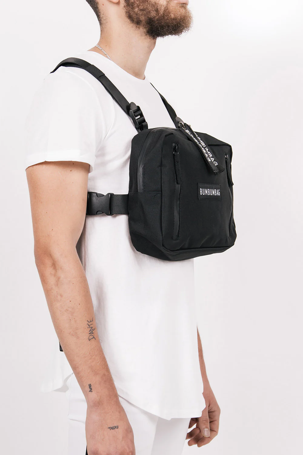 Sac poitrine texte zips noir - Image 6