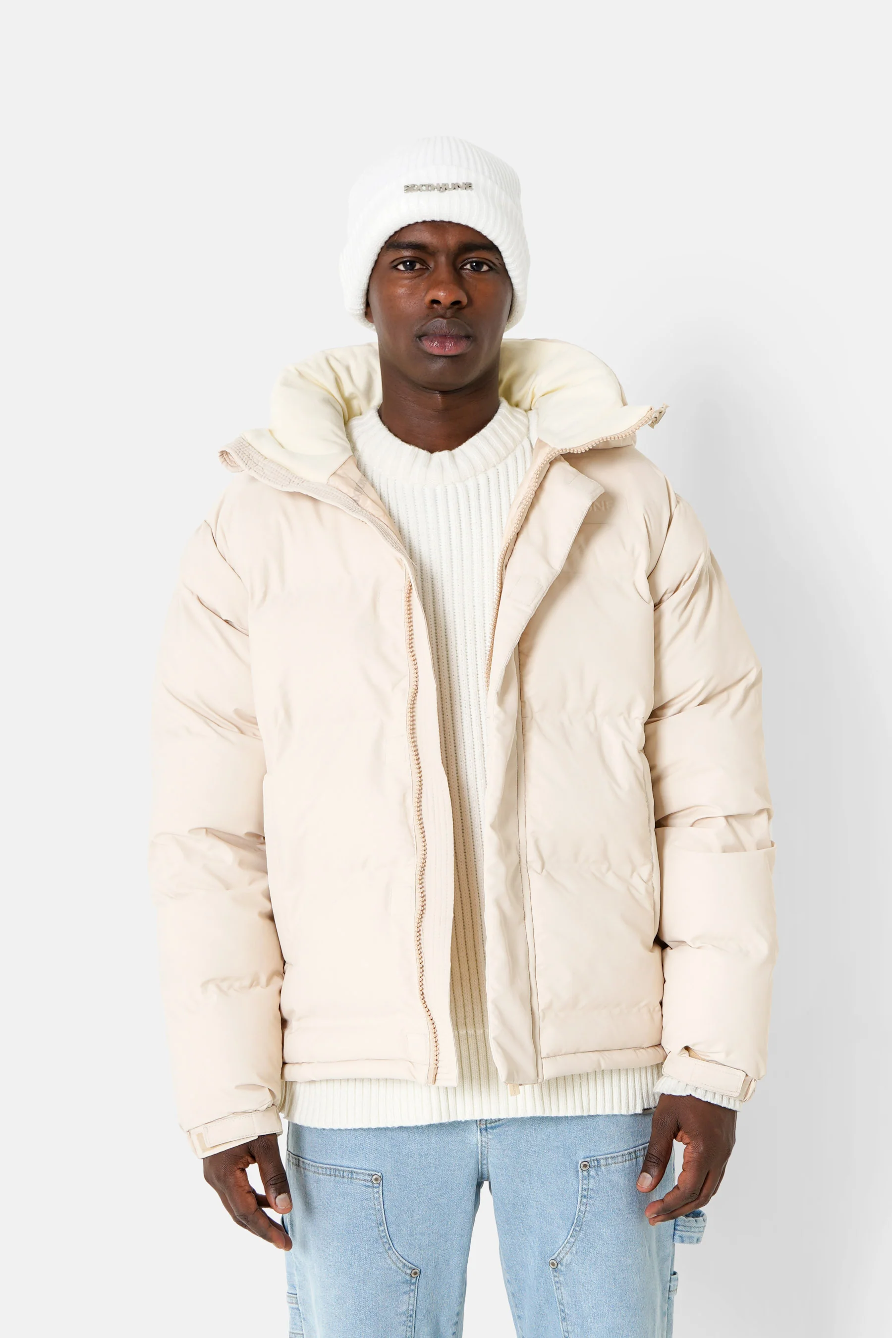 SEAMLESS embossed puffer jacket