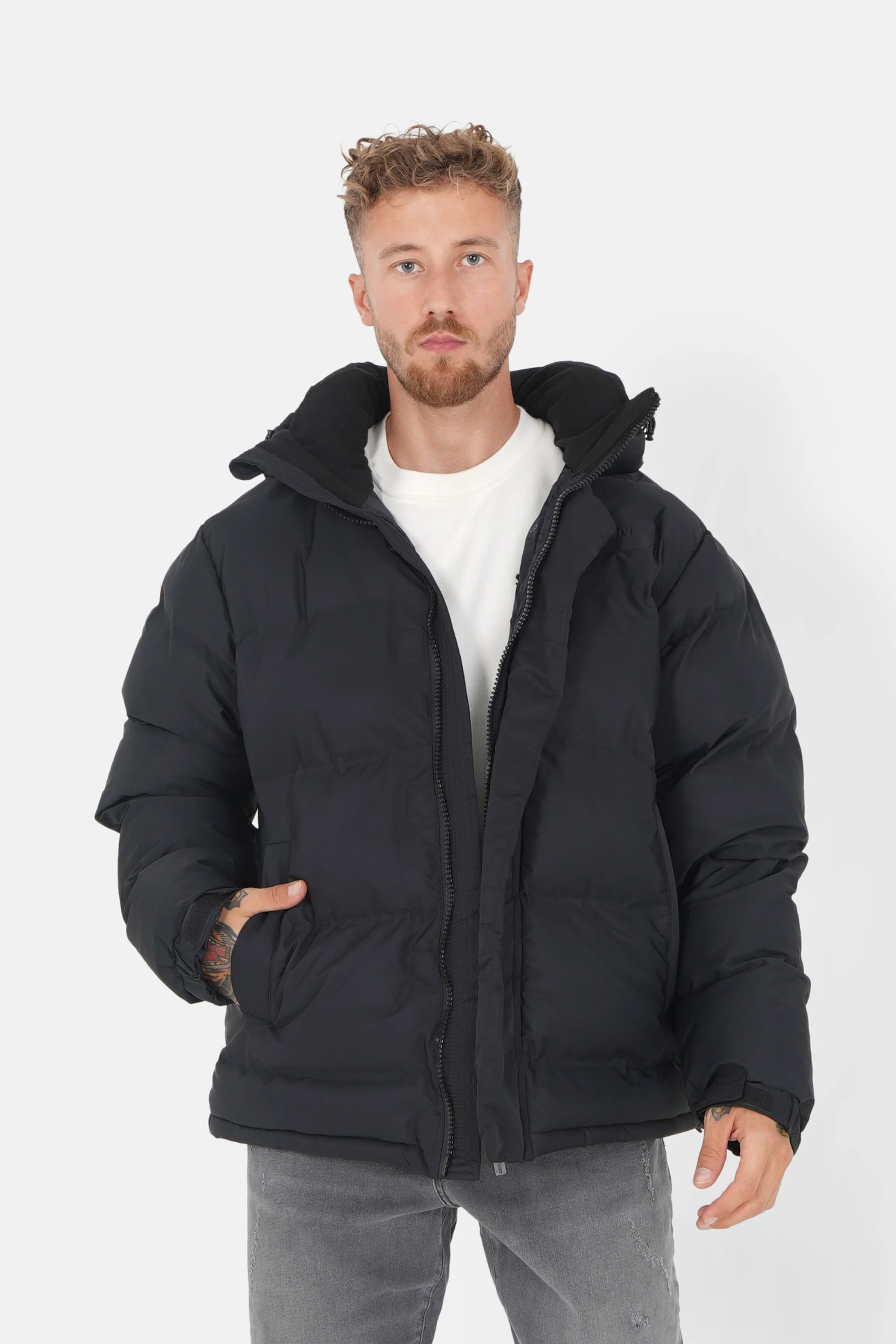 SEAMLESS embossed puffer jacket