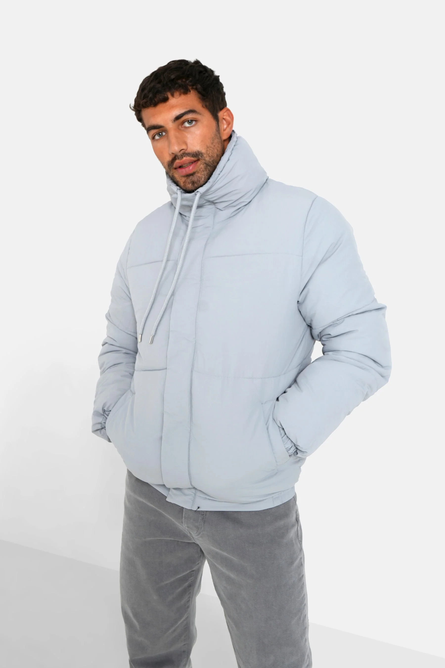 Doudoune courte cordons Gris clair