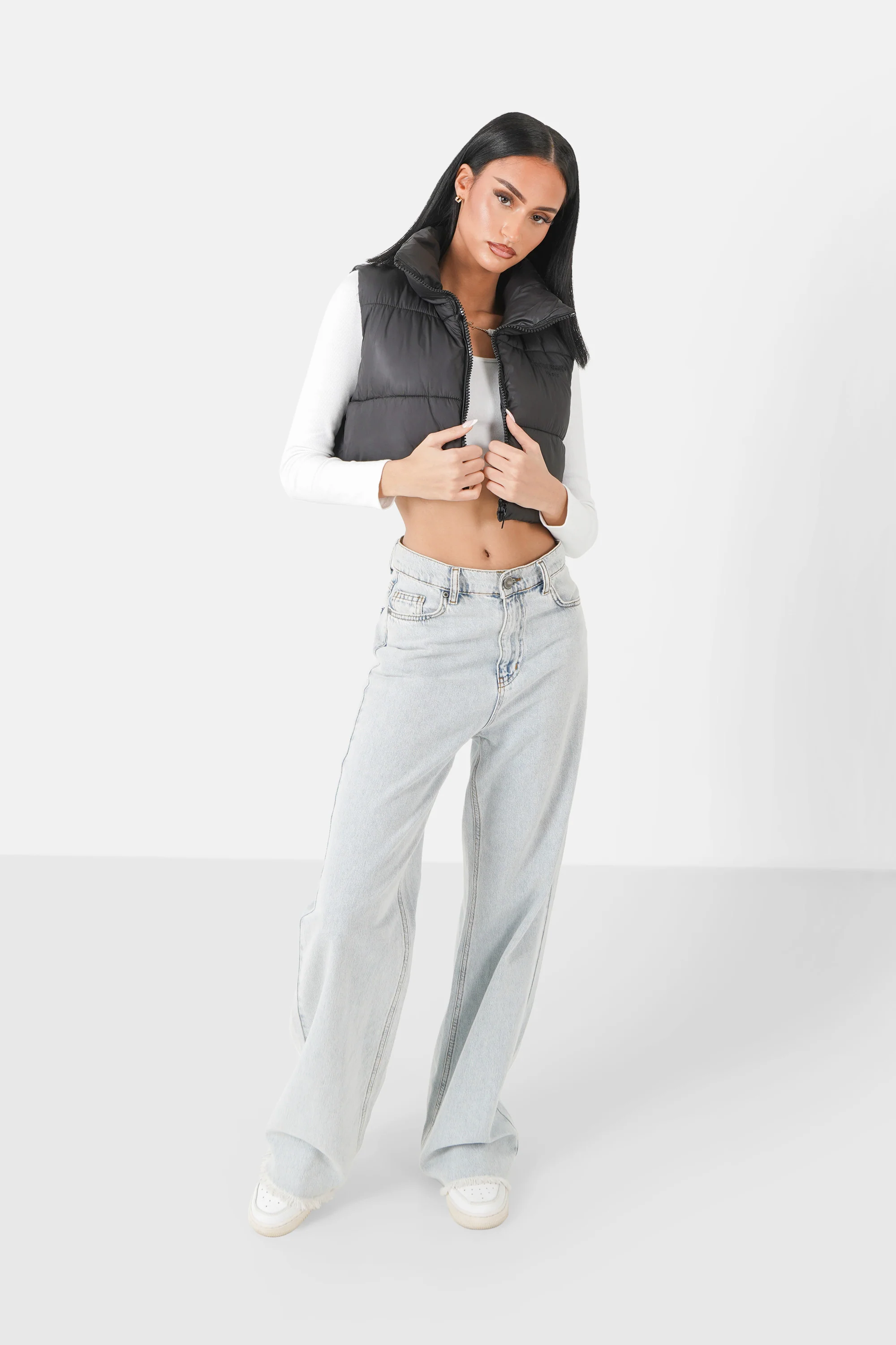 EMBROIDERED sleeveless puffer jacket - Image 2