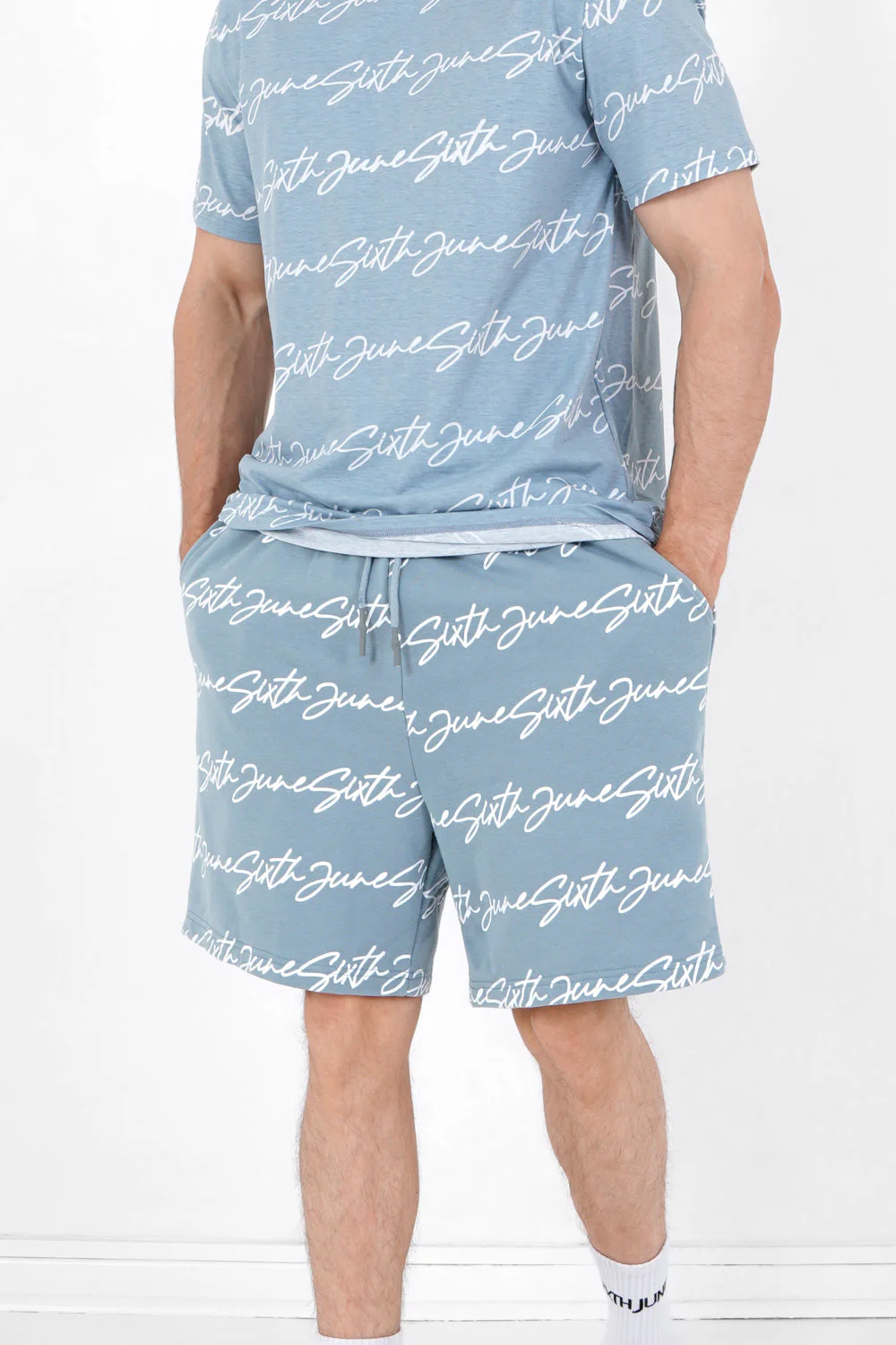 LOGOMANIA short