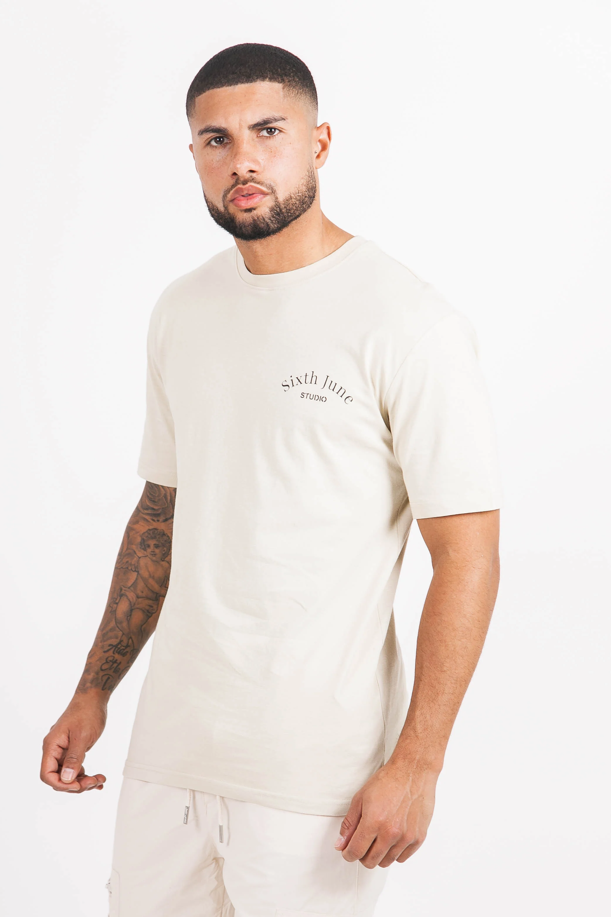 T-shirt studio imprimé beige - Image 2