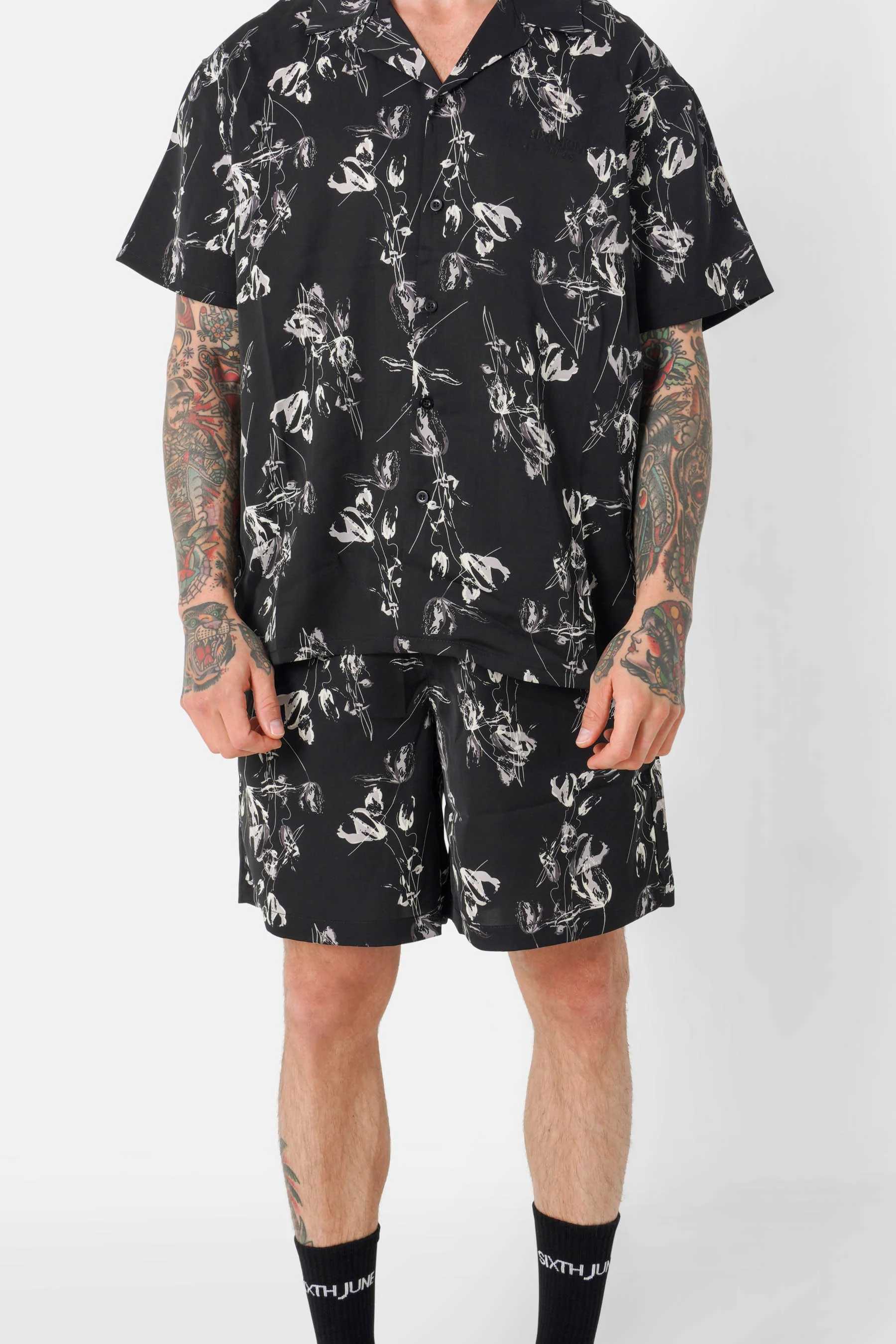Short fluide imprimé floral Noir