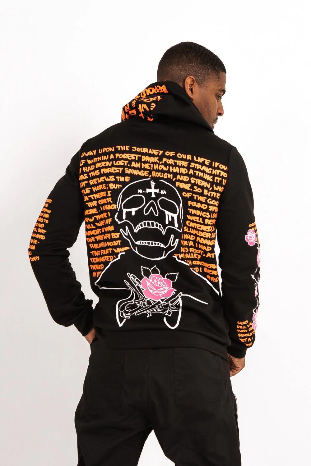 Sweat capuche imprimé tête de mort noir orange - Image 5
