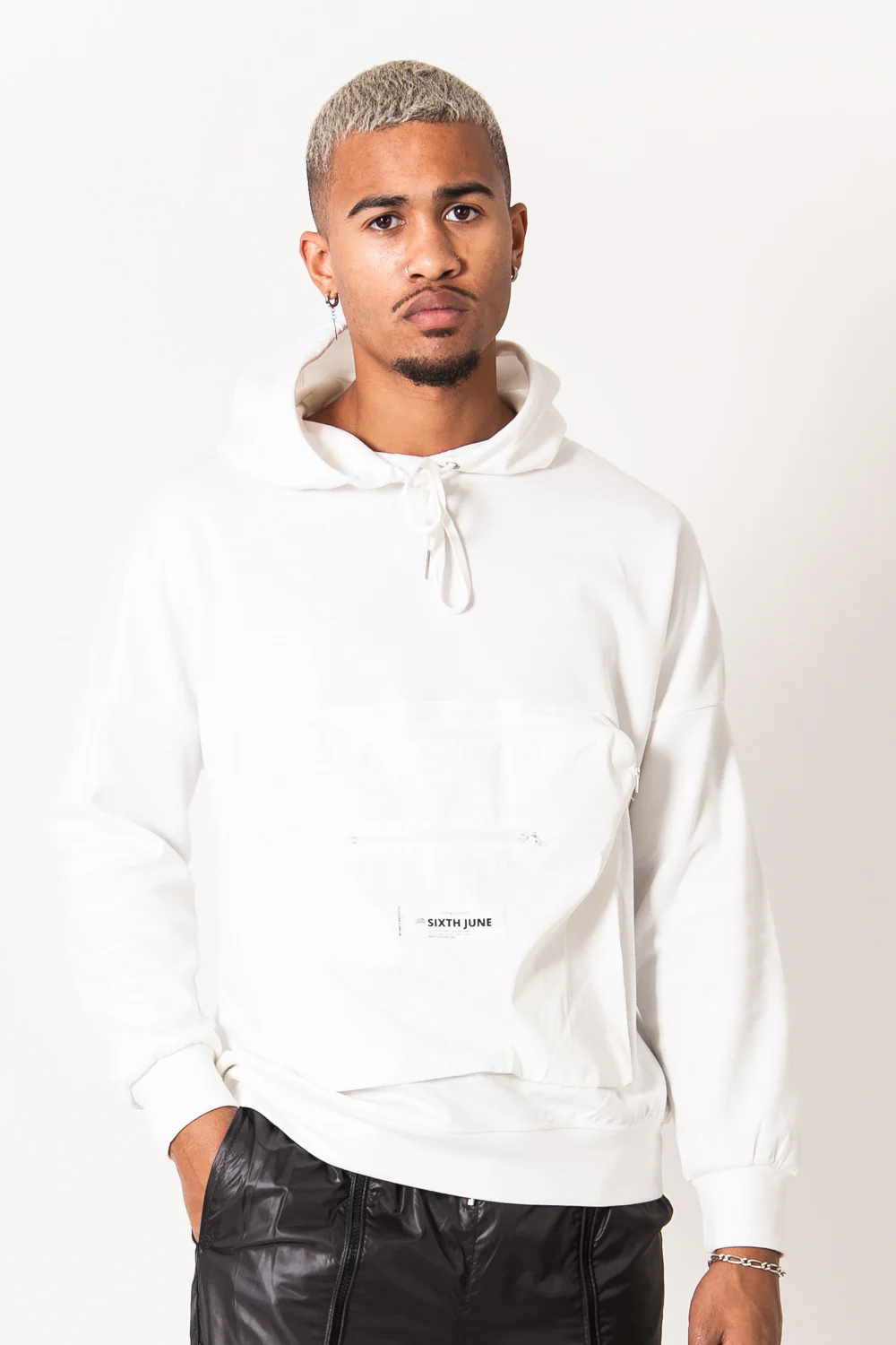 Sweat capuche poche réfléchissant blanc - Image 3
