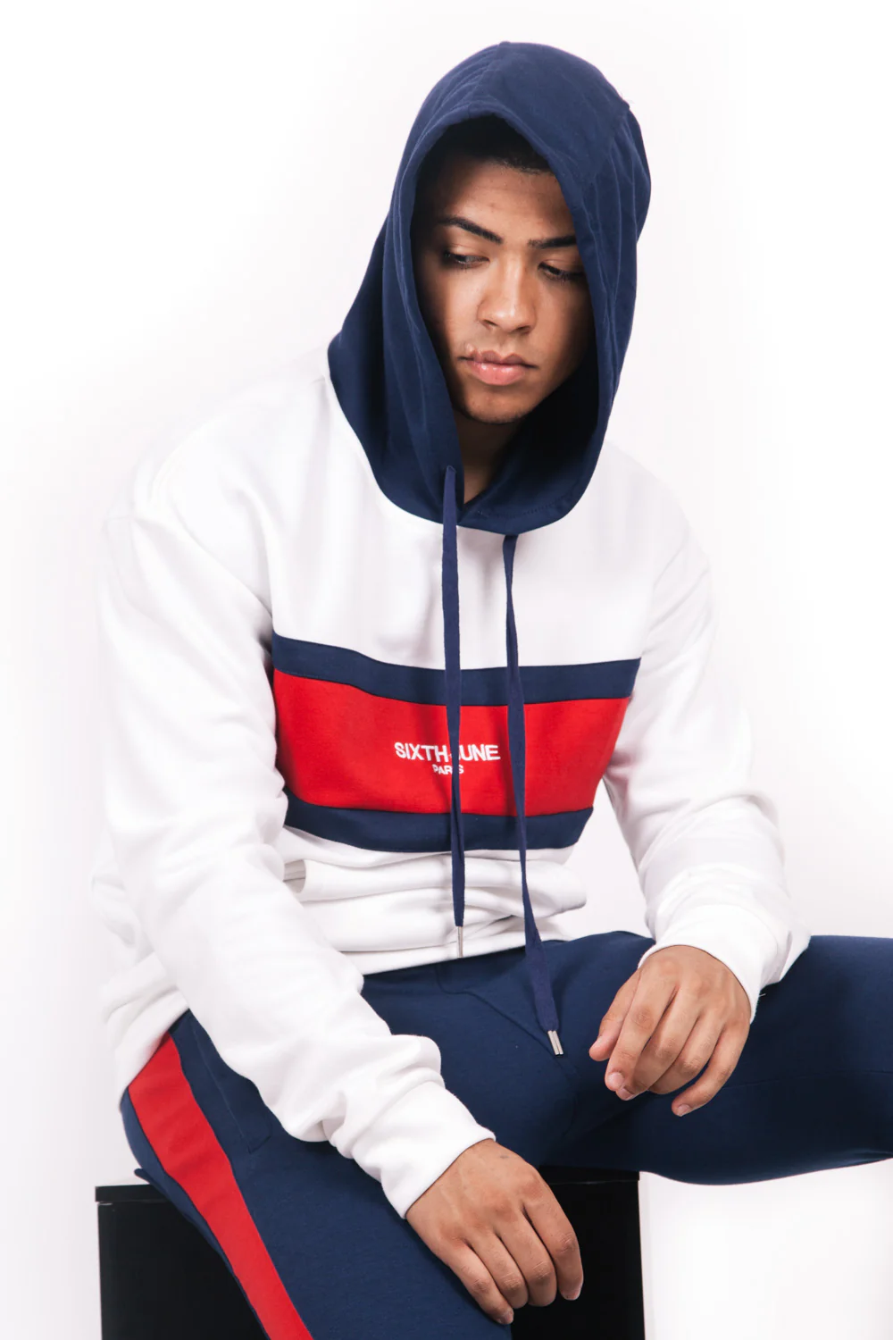 Sweat capuche tricolore blanc rouge bleu - Image 3