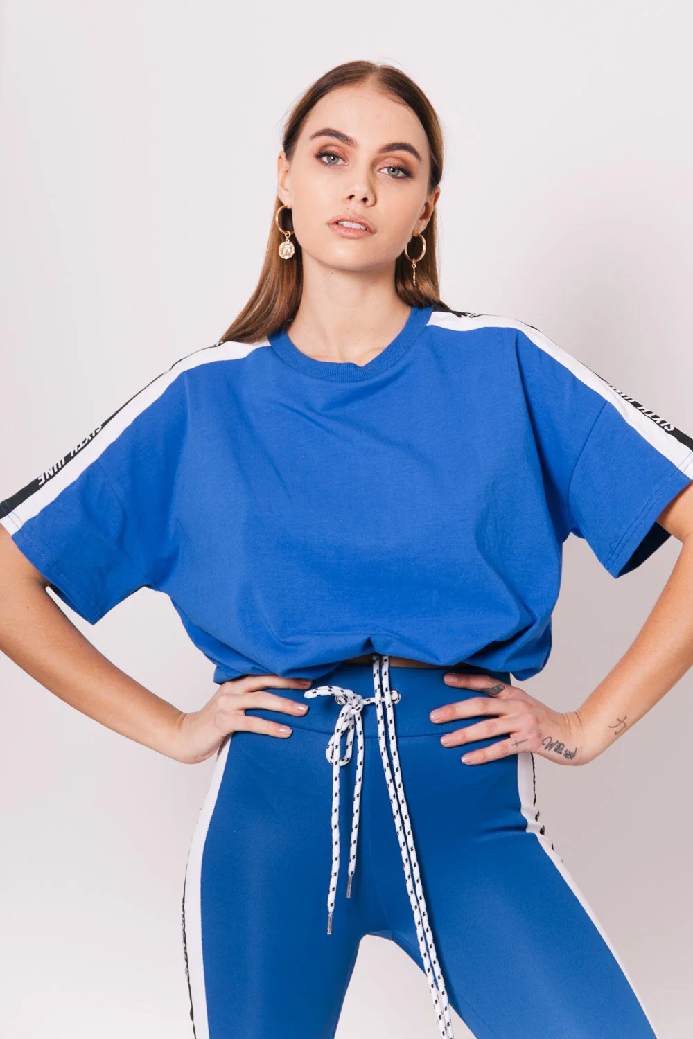 T-Shirt court bandes logo bleu