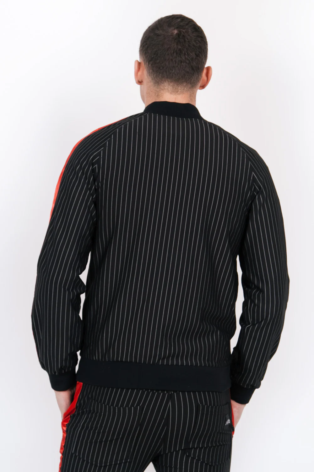 Veste rayée baseball noir rouge - Image 4